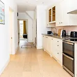 Harbour, 2 Bedroom Townhouse With Parking Appartement Bristol