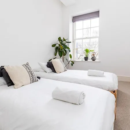 Harbour, 2 Bedroom Townhouse With Parking Apartmán Bristol