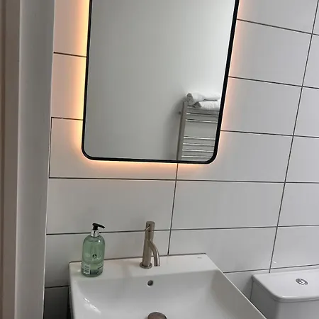 Harbour, 2 Bedroom Townhouse With Parking Apartmán Bristol