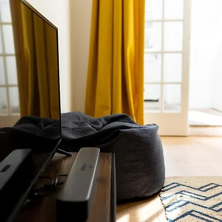 Harbour, 2 Bedroom Townhouse With Parking