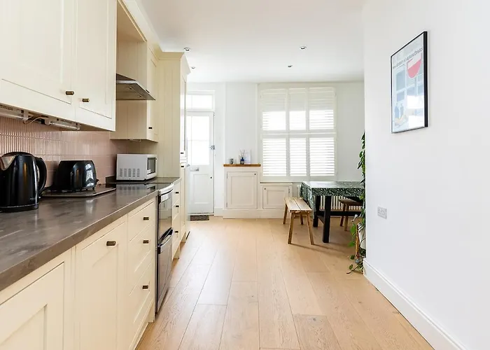 Lejlighed Harbour, 2 Bedroom Townhouse With Parking *