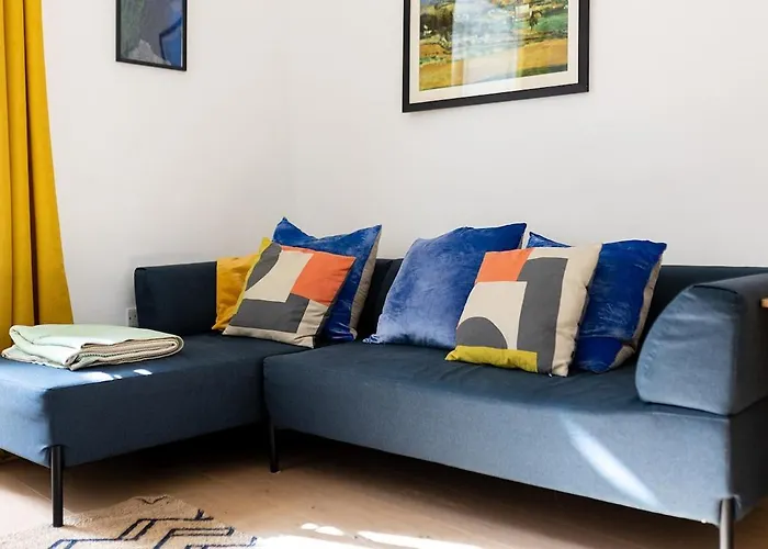 Harbour, 2 Bedroom Townhouse With Parking Lejlighed