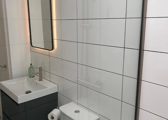 Harbour, 2 Bedroom Townhouse With Parking Lejlighed