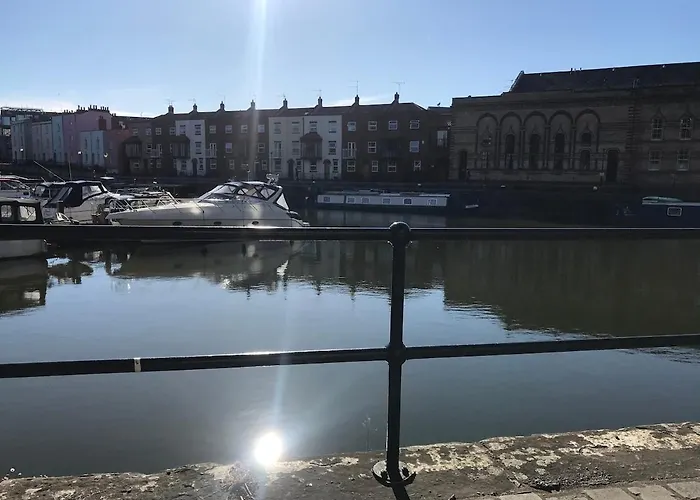 Harbour, 2 Bedroom Townhouse With Parking 아파트 *