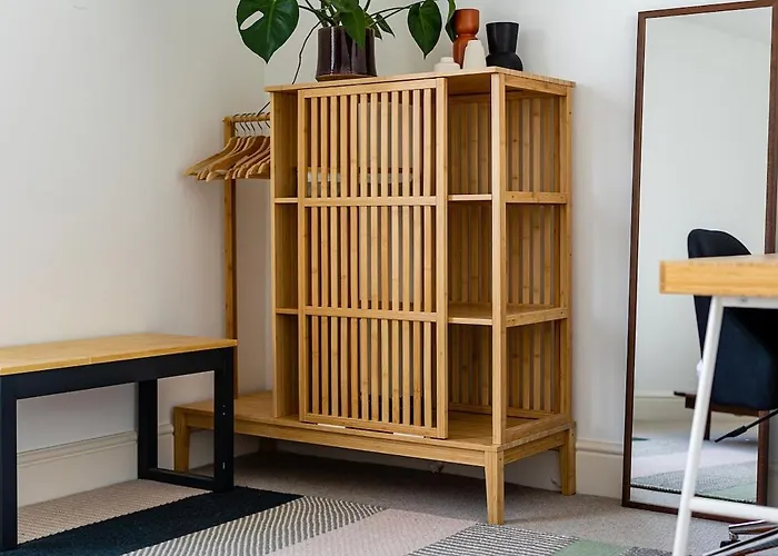 Harbour, 2 Bedroom Townhouse With Parking