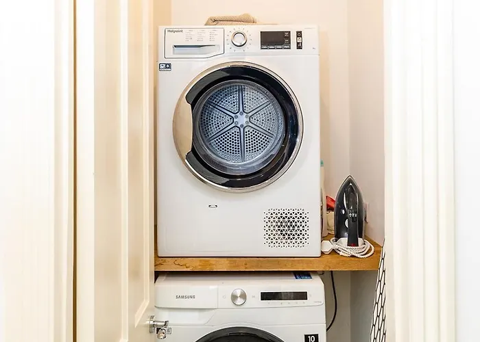 Harbour, 2 Bedroom Townhouse With Parking 아파트 *